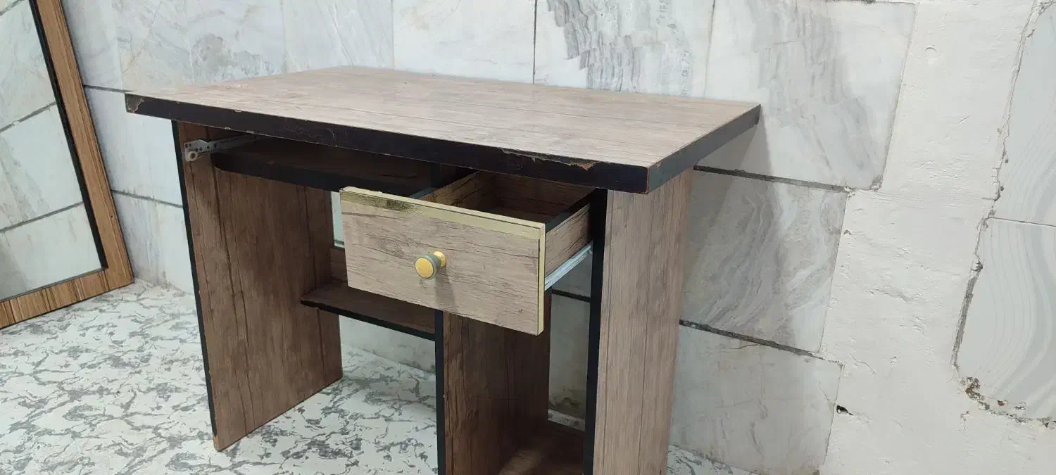 میز کامپیوتر، و آینه|میز تحریر و کامپیوتر|الیگودرز, |دیوار