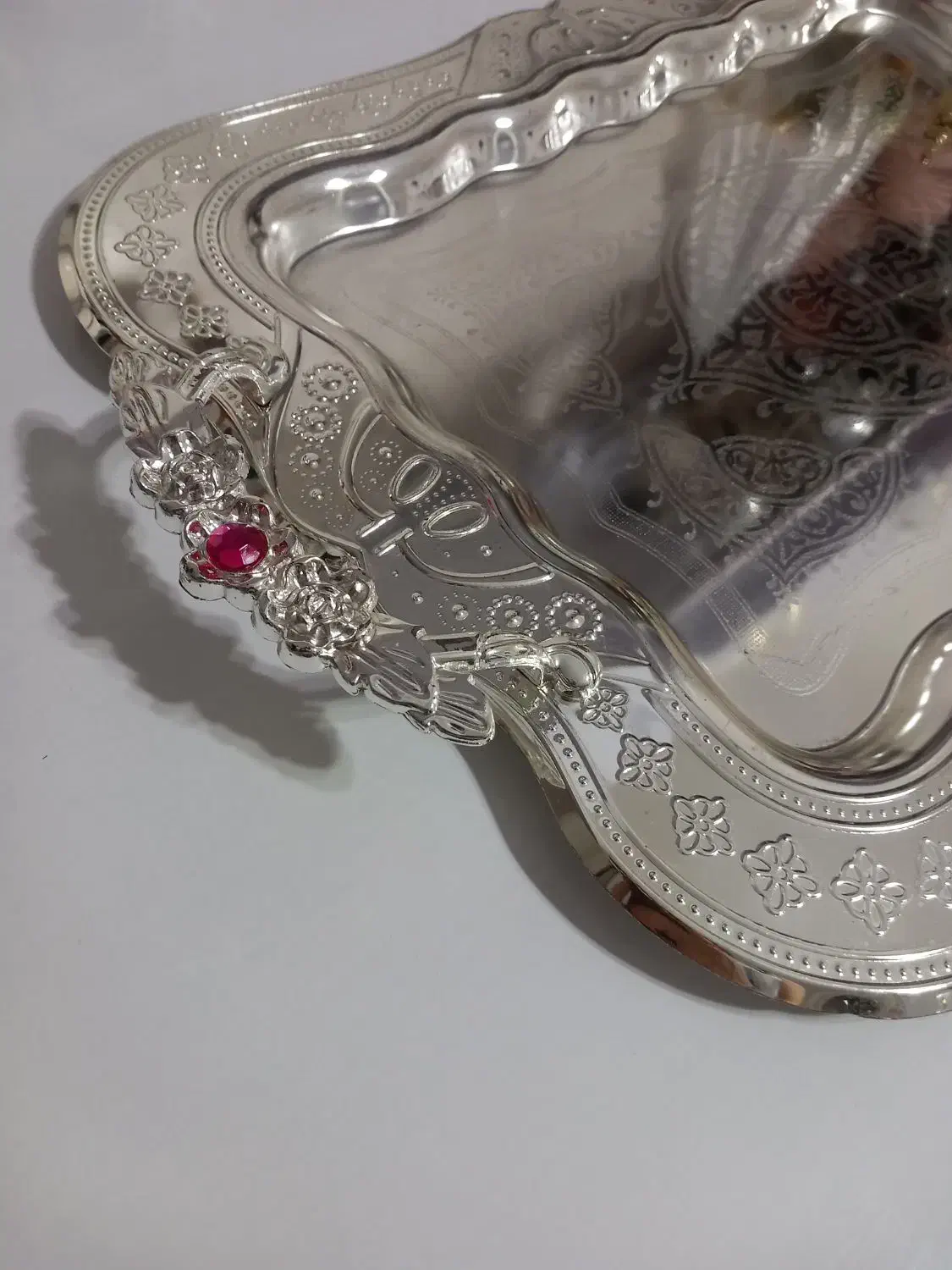 دیس|ظروف پخت‌وپز|یاسوج, |دیوار