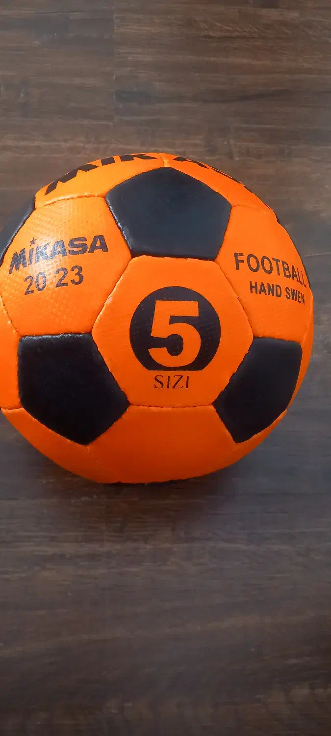 توپ چمن نونهالان|ورزش‌های توپی|نور, |دیوار