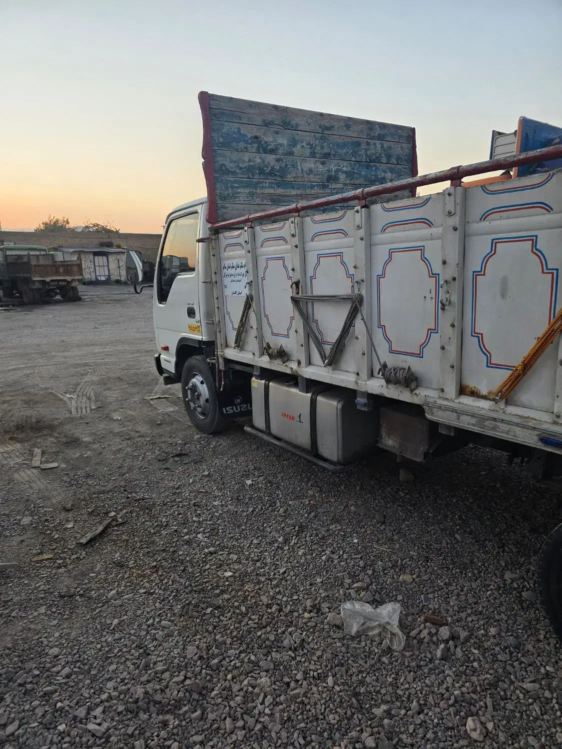 شیلر مدل ۹۹ بیرنگ فروشی|خودرو سنگین|مشهد, رباط طرق|دیوار