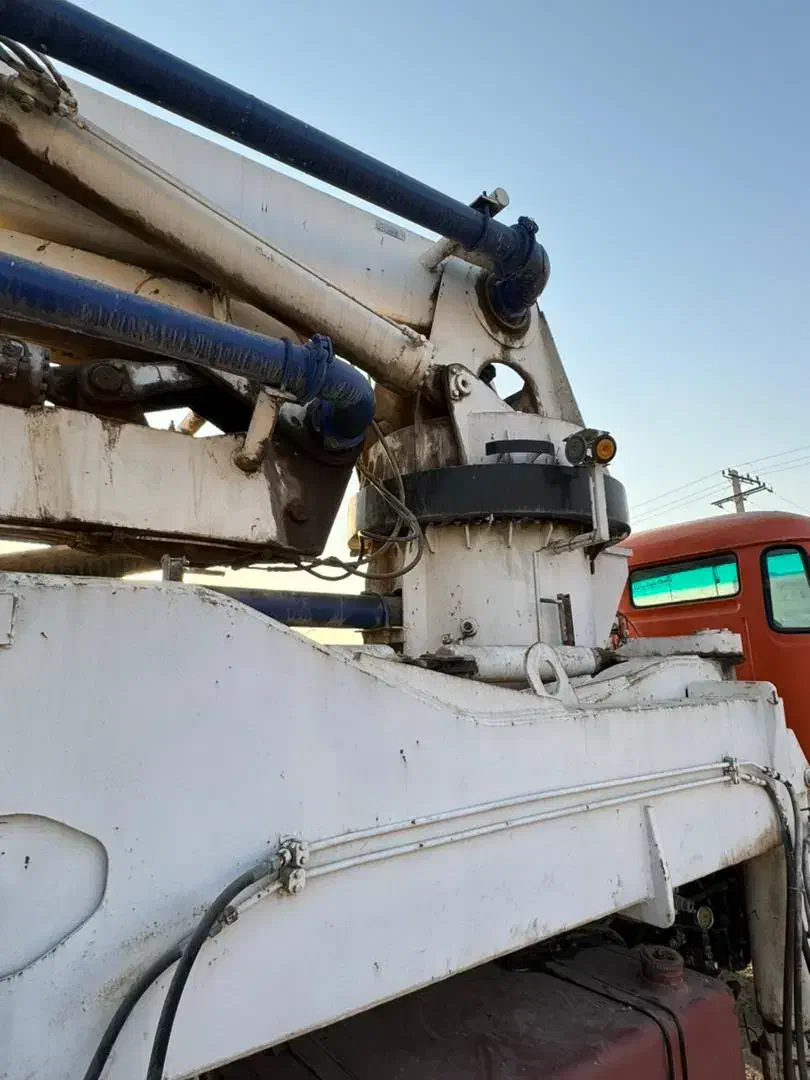 پمپ بتن ۳۶ متری درحد|خودرو سنگین|یزد, |دیوار