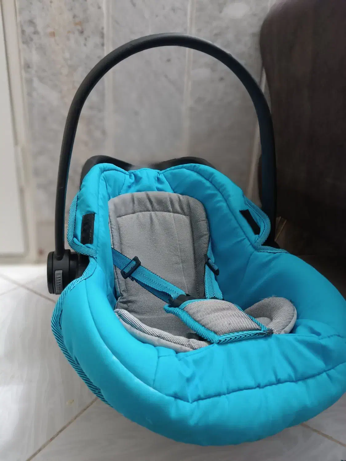 کریر نوزاد|کالسکه و لوازم جانبی|شیروان (خراسان), |دیوار