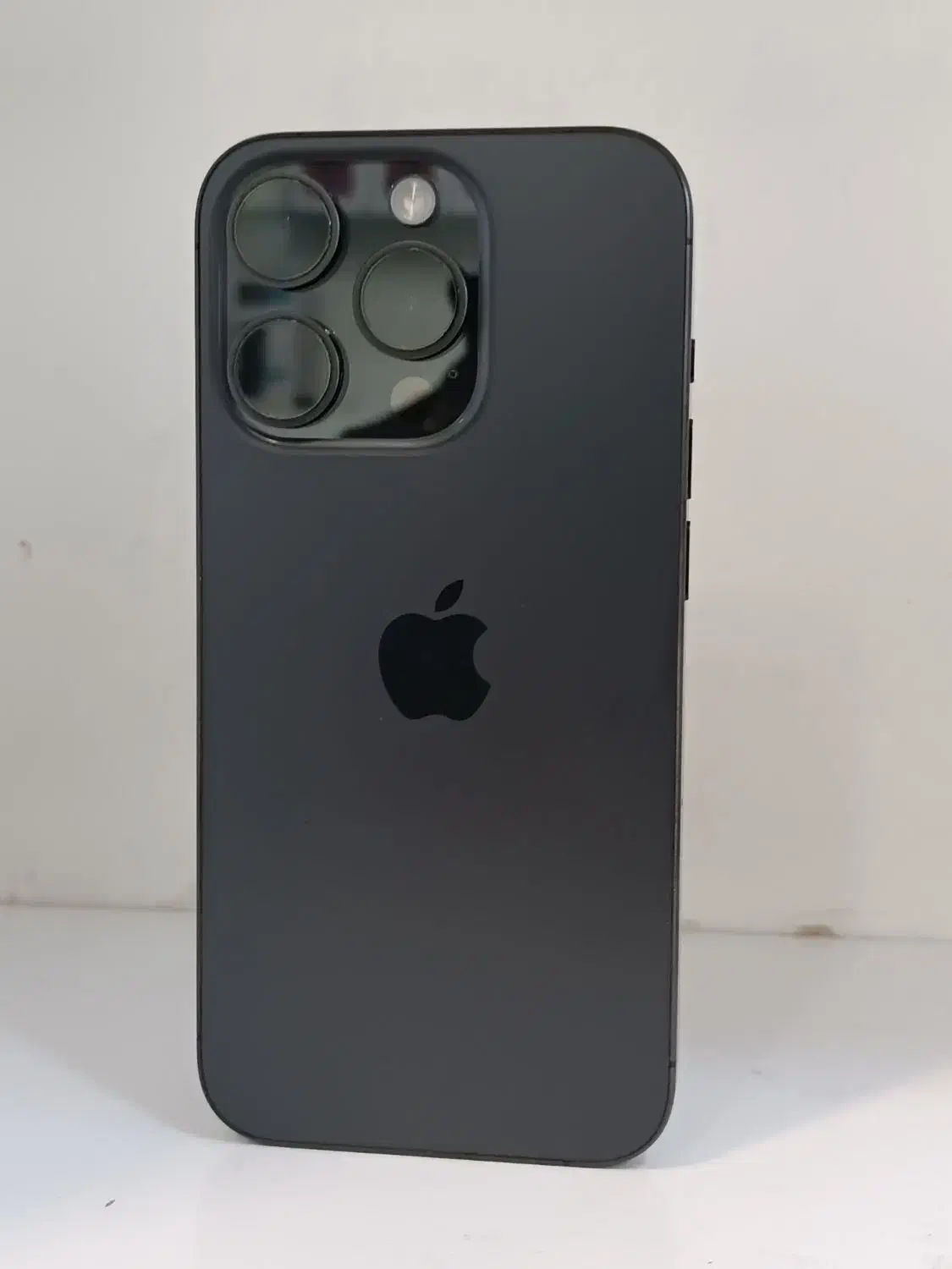 iPhone 15pro|موبایل|نجف‌آباد, بازار|دیوار