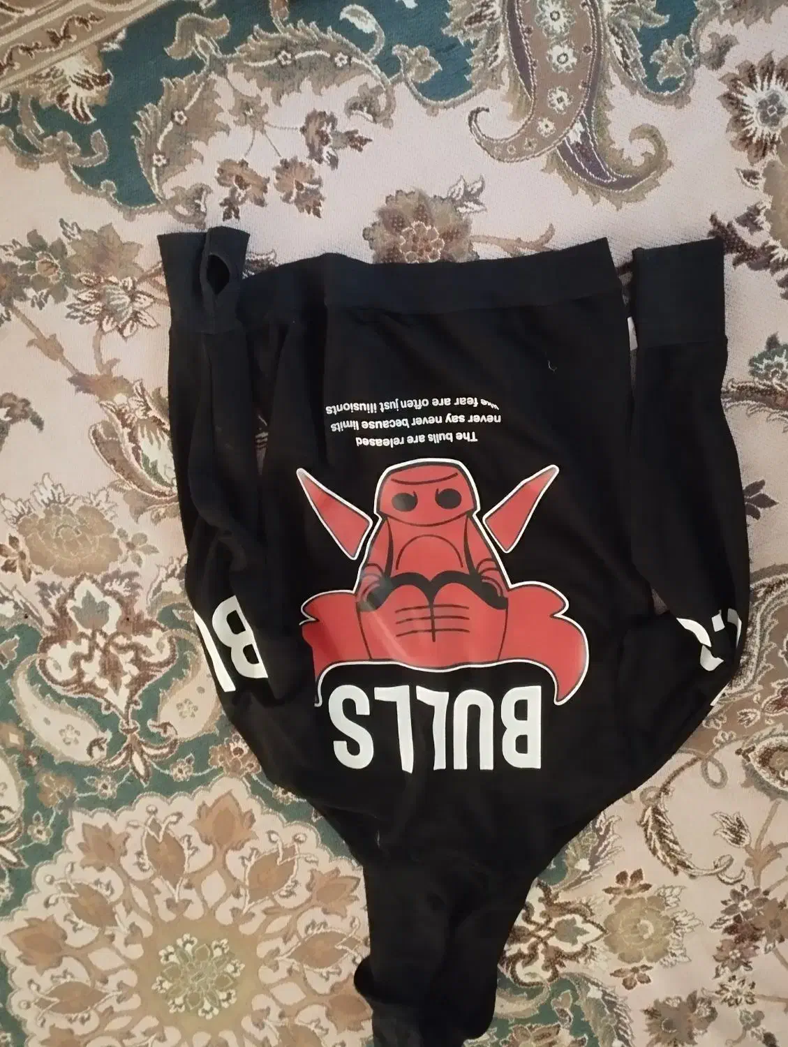 هودی پسرانه در حد نو|لباس|بومهن, |دیوار