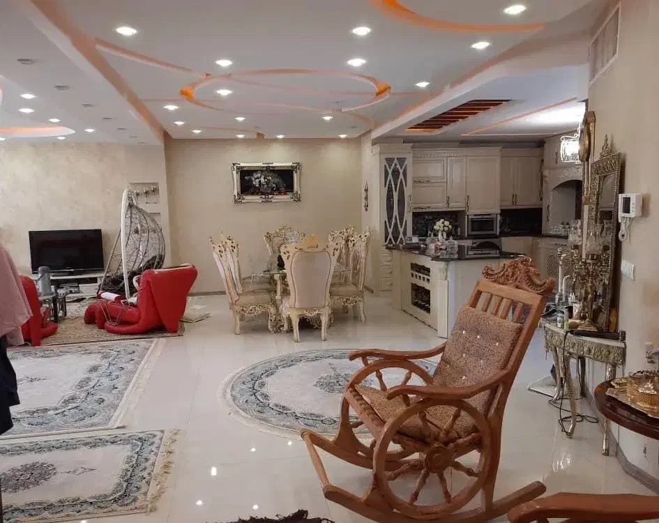 250متر آپارتمان معاوضه با لندکروز یا پورشه ماکان**|فروش آپارتمان|شیراز, شهرک ولیعصر|دیوار