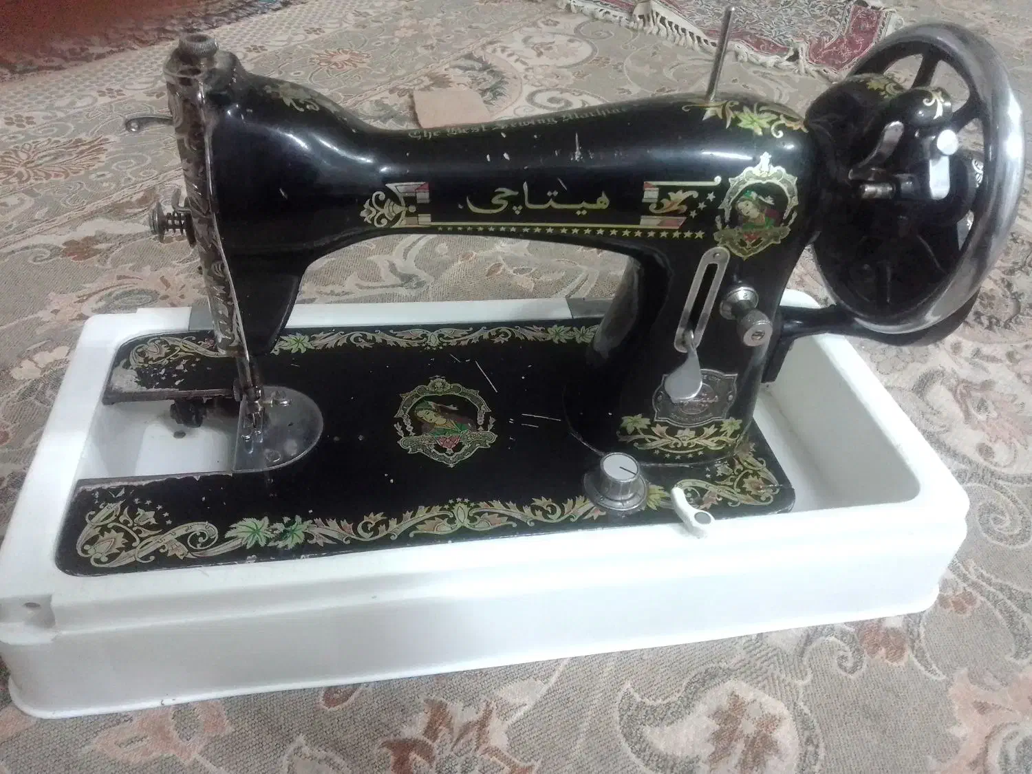 چرخ خیاطی هیتاچی قدیمی|لوازم خیاطی و بافتنی|لنجان, |دیوار