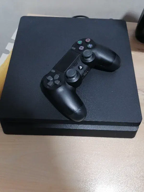 ps4 slim 500|کنسول، بازی ویدئویی و آنلاین|دوگنبدان, |دیوار