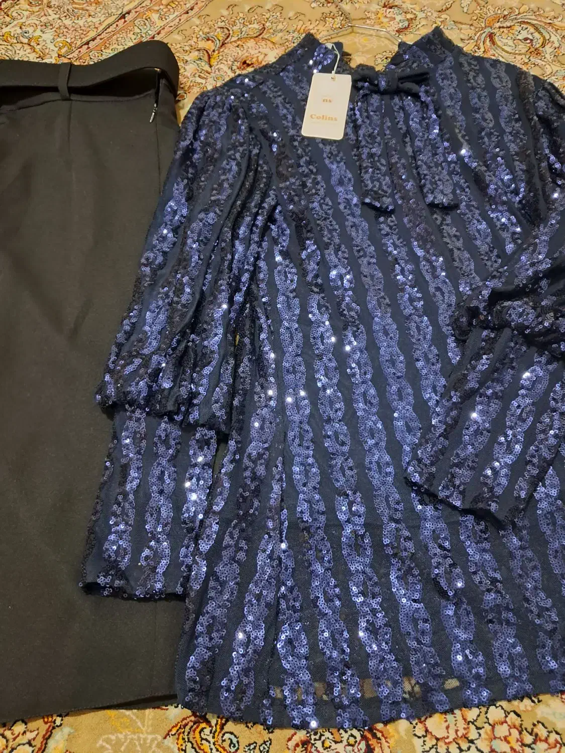 شومیز و دامن|لباس|رودسر, |دیوار