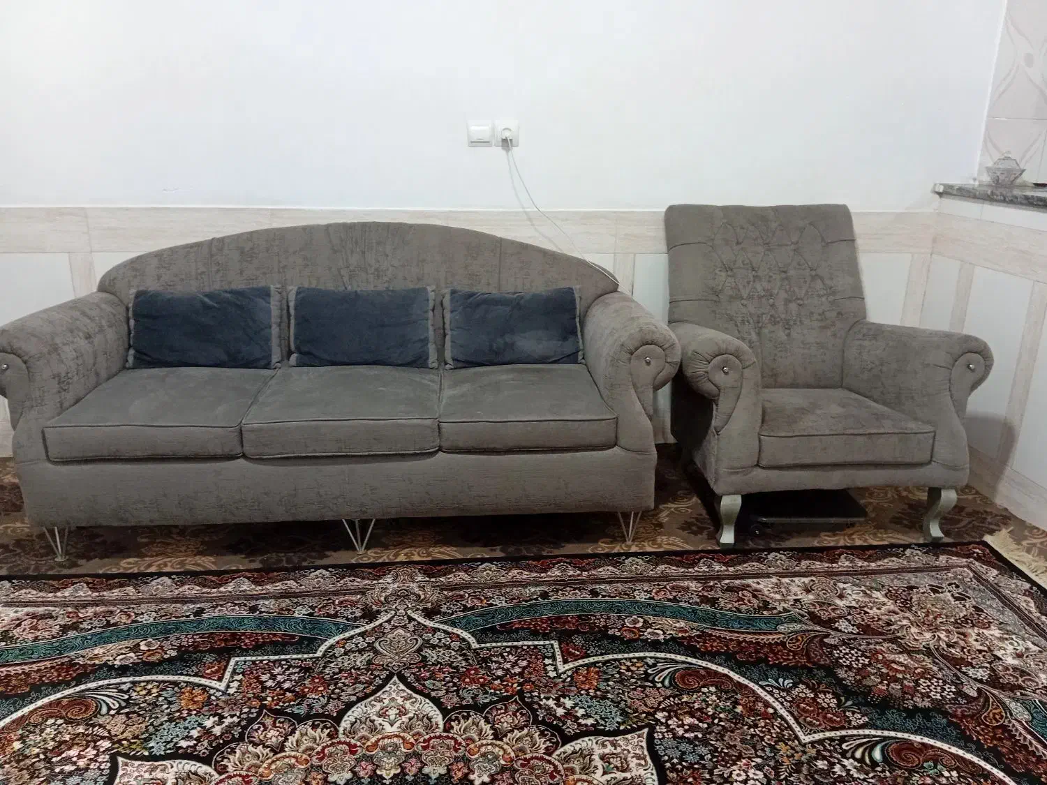 مبل راحتی|مبلمان خانگی و میز عسلی|الیگودرز, |دیوار