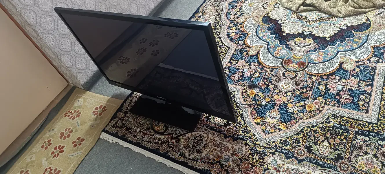 پول لازم|تلویزیون و پروژکتور|پاکدشت, خاتون آباد|دیوار