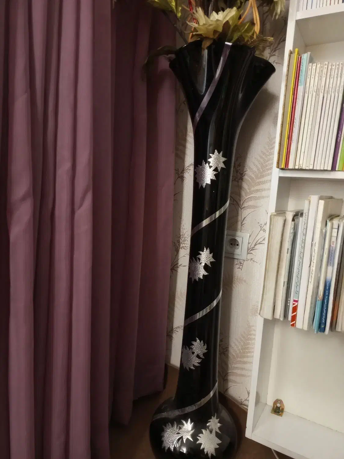 گلدان دکوری شیشه ای|گل مصنوعی|مشهد, پروین اعتصامی|دیوار