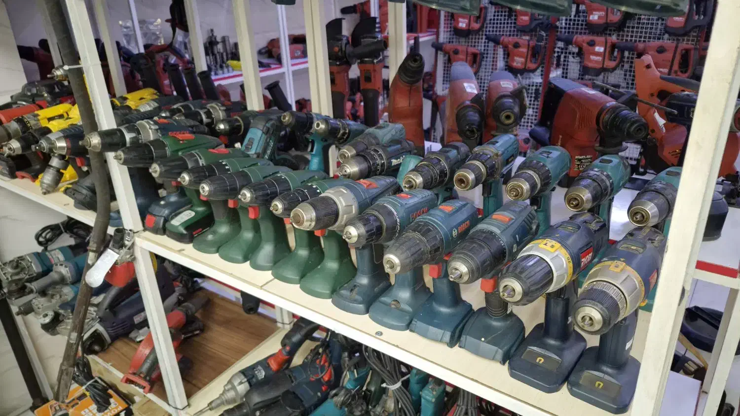 دریل مینی سنگ شارژی ماکیتا بوش اصلی استوک|ماشین‌آلات صنعتی|اسلام‌شهر, شهرک مفیدی|دیوار