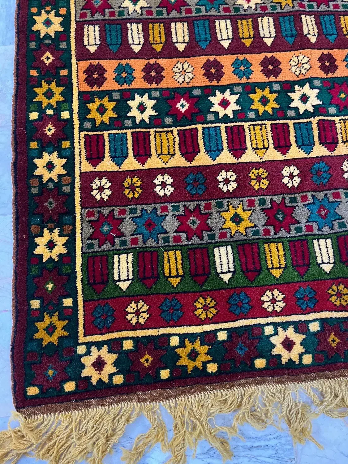 قالیچه دستبافت پرز بلند کاملا سلامت|فرش|تهران, نارمک|دیوار