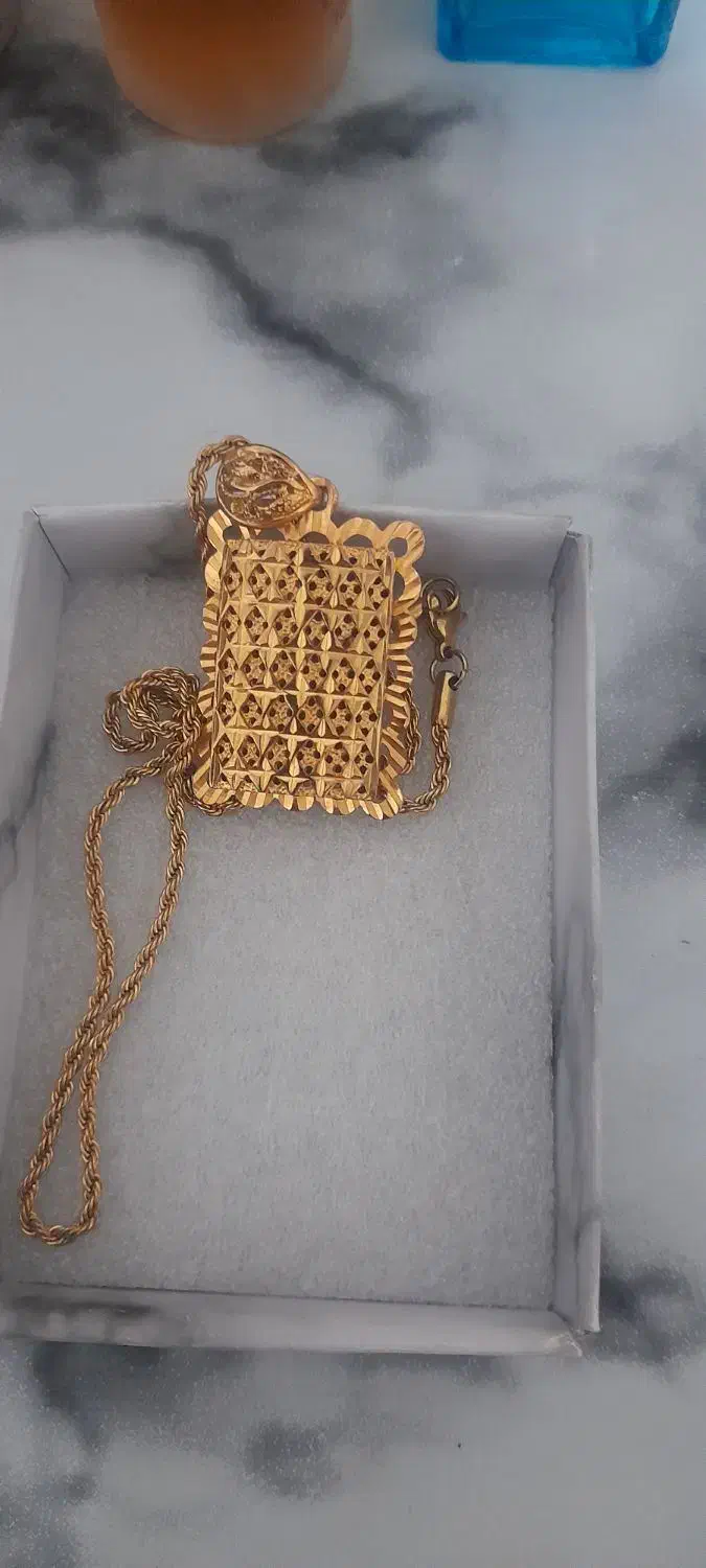 پلاک زنجیر|بدلیجات|بروجرد, |دیوار