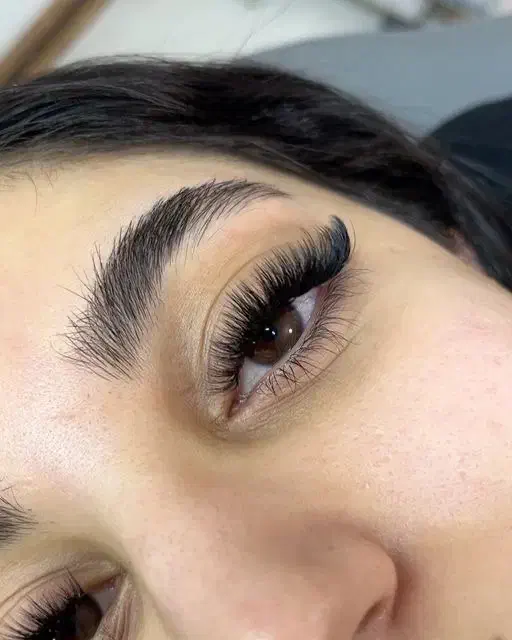 اکستنشن مژه|خدمات آرایشگری و زیبایی|شیراز, کلاهدوز|دیوار