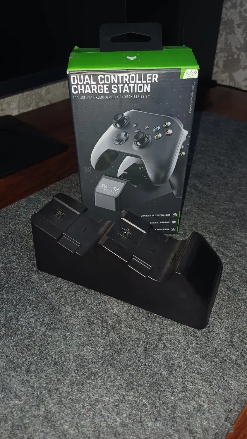 دسته ایکس باکس نسل 9 xbox series و پایه شارژ|کنسول، بازی ویدئویی و آنلاین|شوش, |دیوار