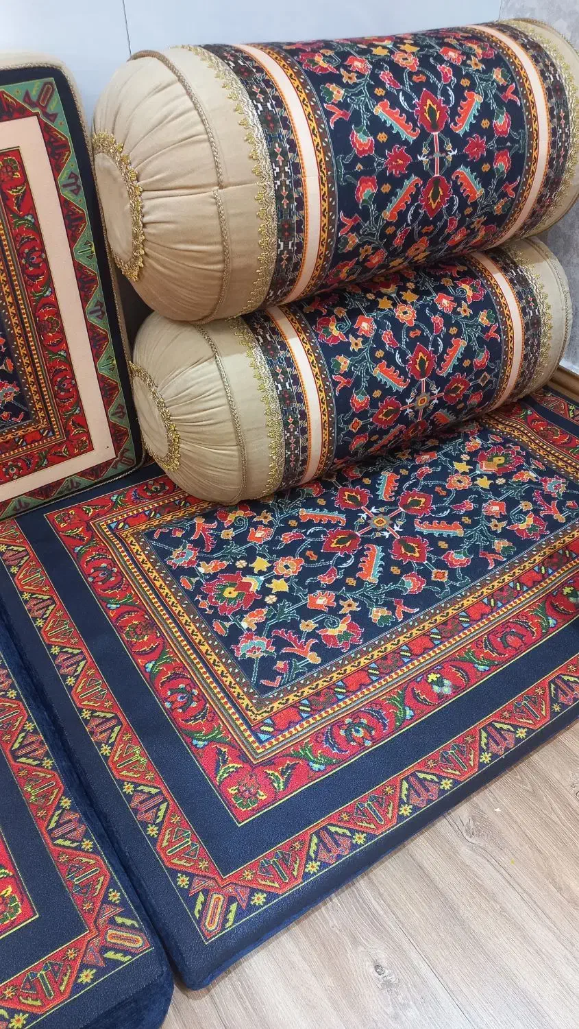 شاه نشین ۳ متری|پشتی|تبریز, |دیوار