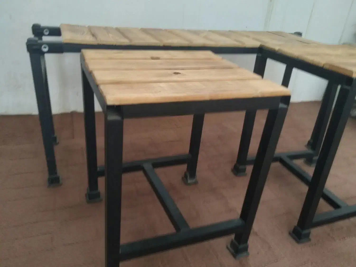 میزتحریر و نیمکت و صندلی آرایشگاه|مبلمان خانگی و میز عسلی|چناران, |دیوار