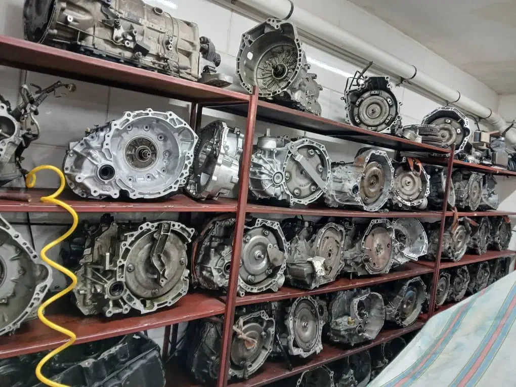 لوازم استوک ماشینهای خارجی و داخلی|قطعات یدکی و لوازم جانبی|رشت, نیروی دریایی|دیوار