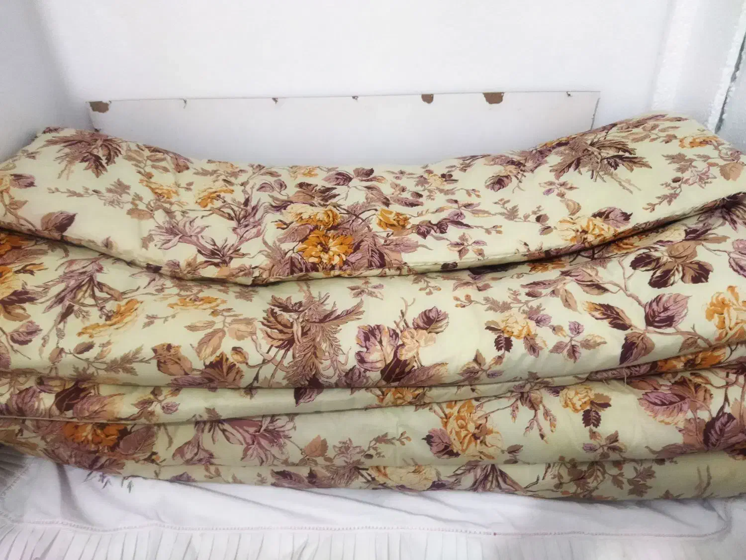 فروش چند عدد تشک دو نفره و لحاف|رختخواب، بالش، پتو|هچیرود, |دیوار