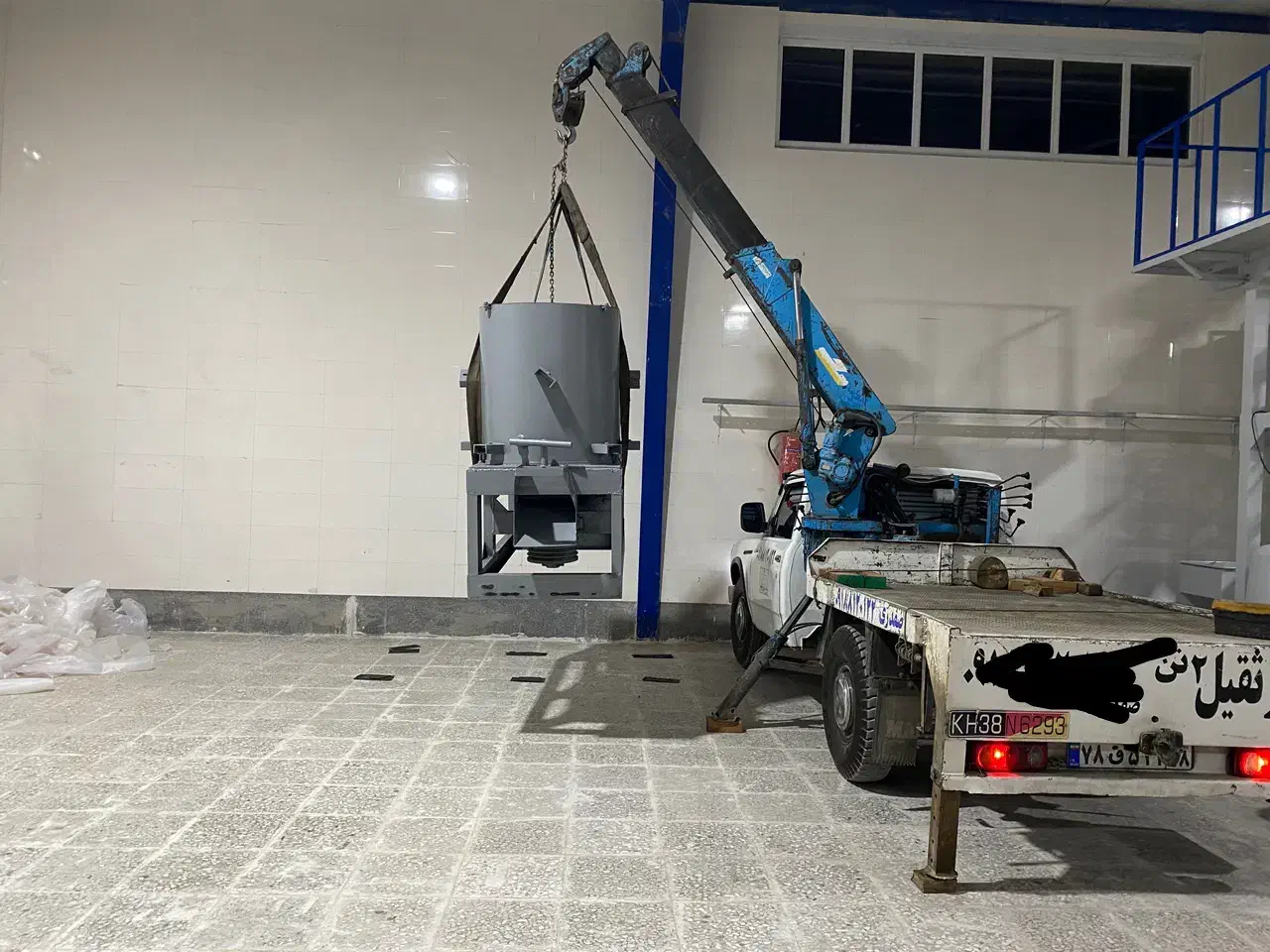 جرثقیل نیسان ۲تن کفی(شبانه روزی)|خدمات حمل و نقل|همدان, |دیوار