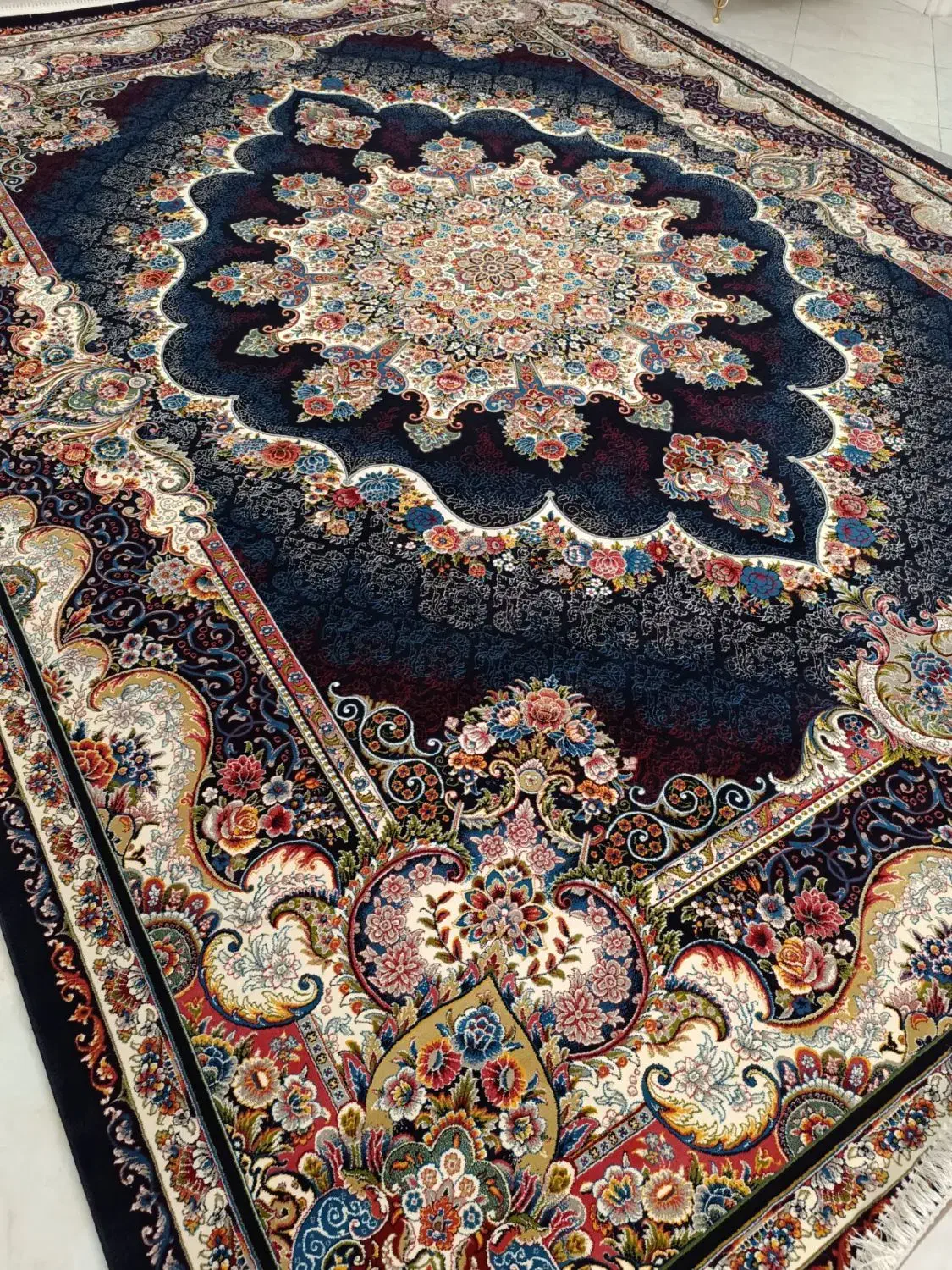 ۴ تخته فرش ۱۲ متری کاملا نو سرمه ای ۱۰۰۰ شانه|فرش|تهران, افسریه جنوبی|دیوار