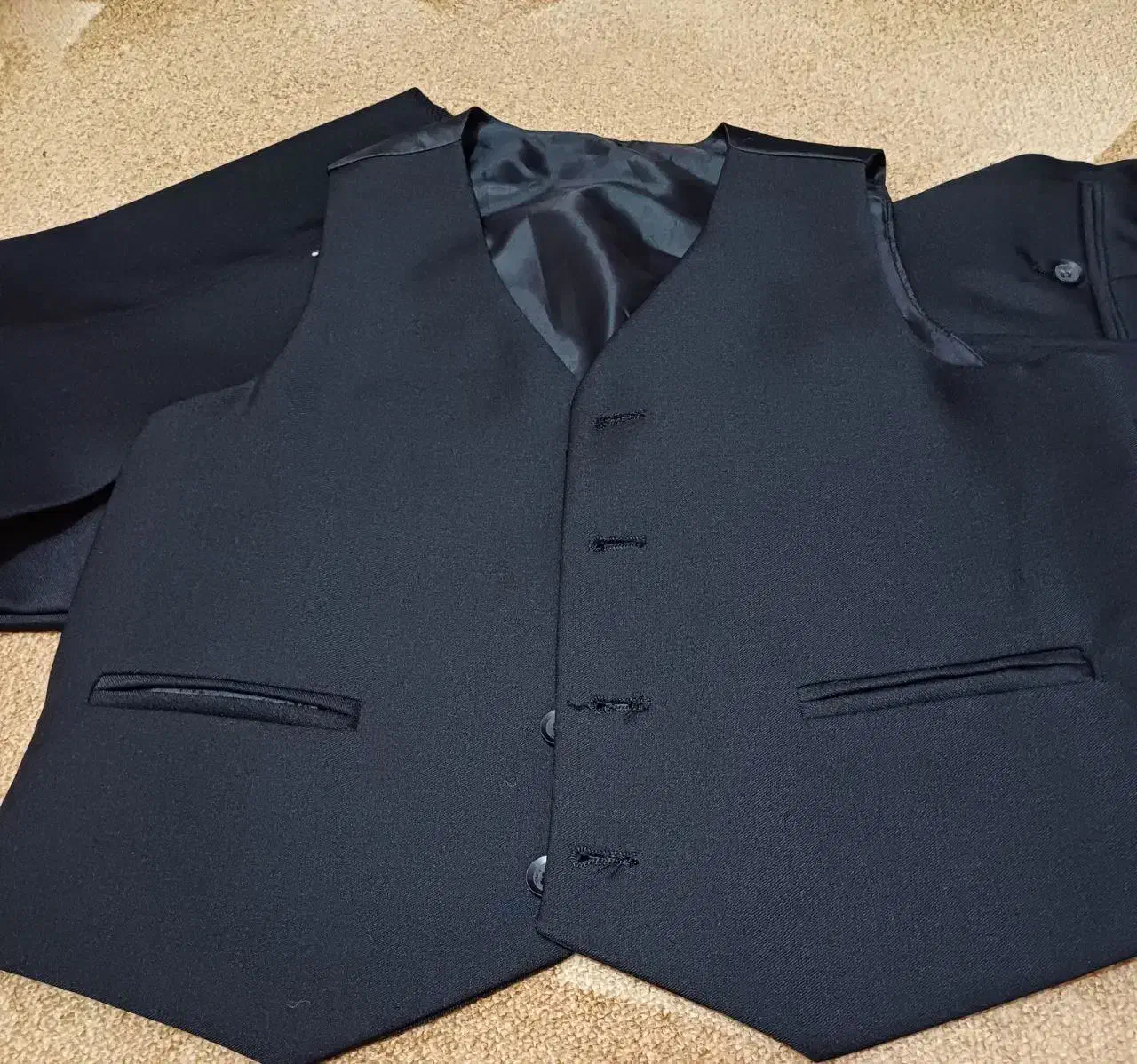 کت وشلوار وجلیقه|کفش و لباس بچه|رشت, ترمینال|دیوار