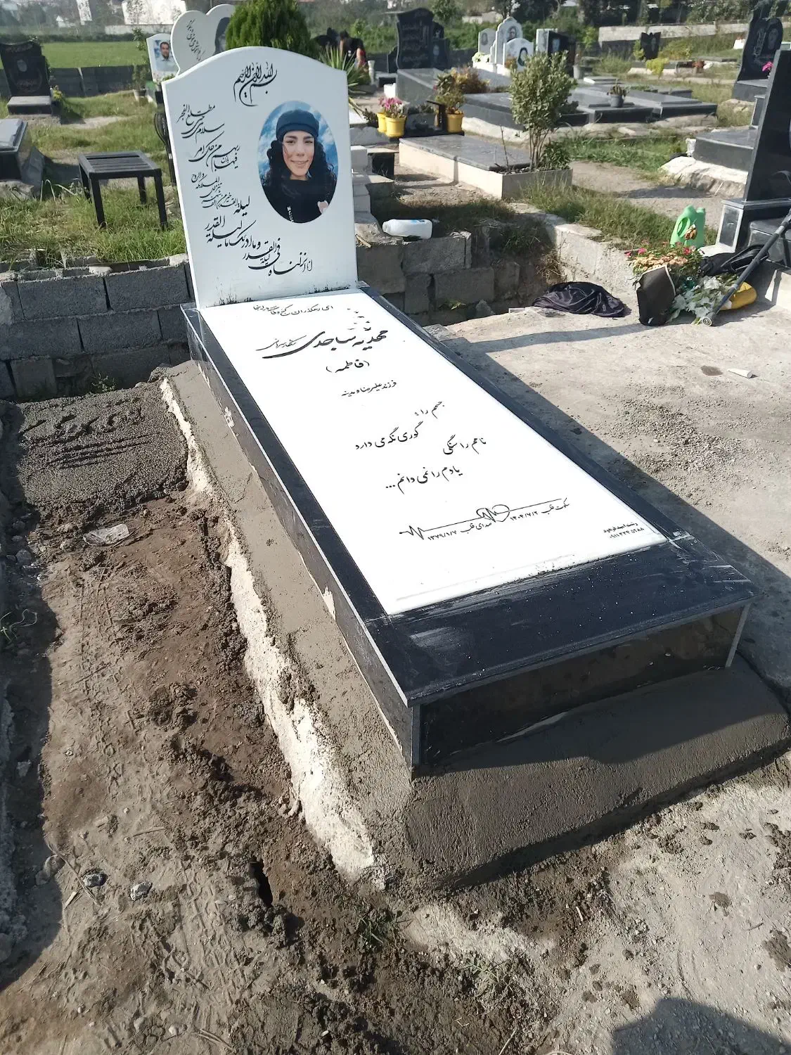 فروش انواع سنگ مزار ایرانی و خارجی|خدمات پیشه و مهارت|رشت, تازه آباد|دیوار