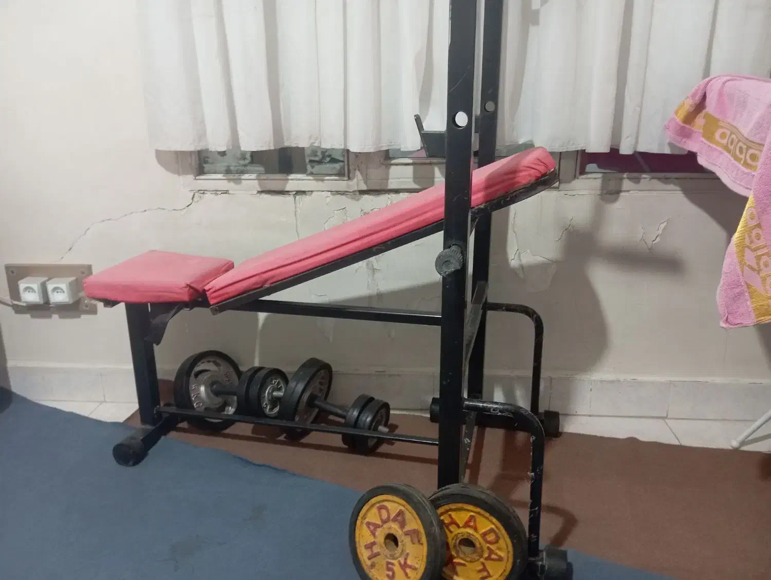 میز پرس سینه با وزنه و هالتر ، و وزنه جلو بازو|تجهیزات ورزشی|تهران, جوادیه|دیوار