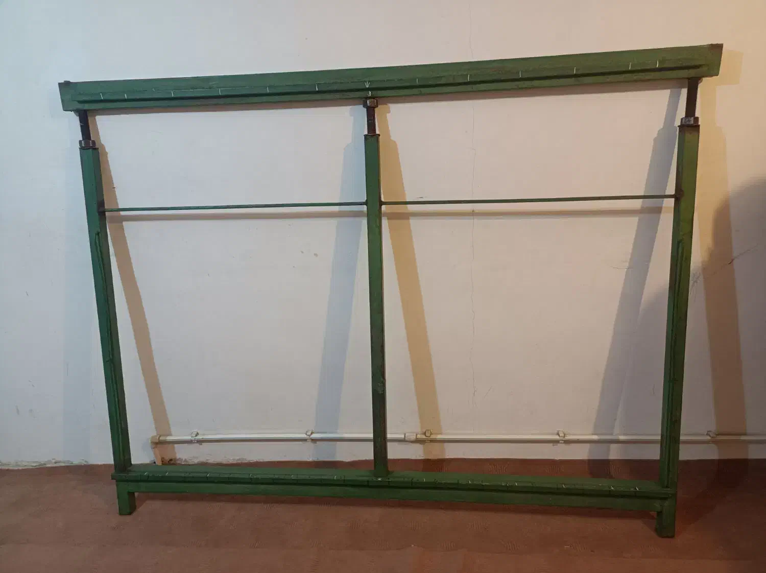 دار قالی مناسب مسند|ابزارآلات|اردبیل, |دیوار