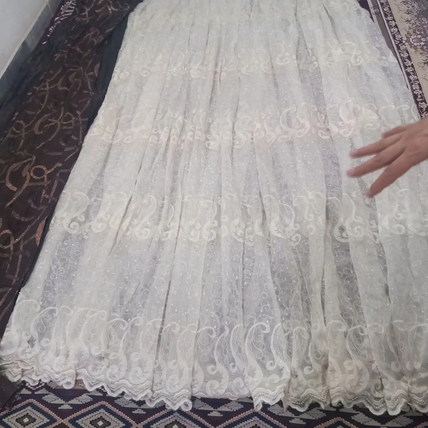 پرده|پرده، رانر، رومیزی|قم, نخودی|دیوار