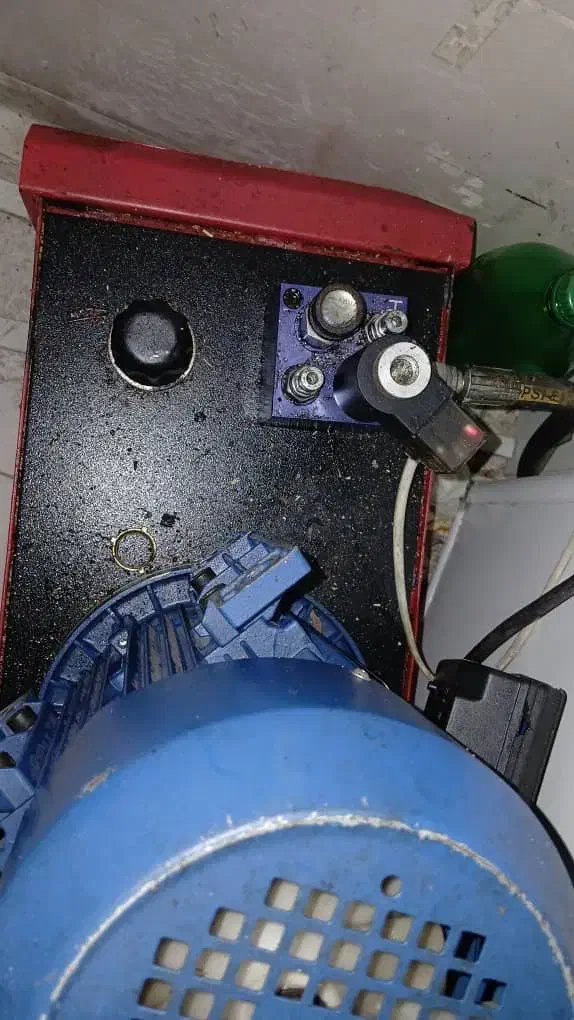 شیشه سکورت درب کرکره ای|خدمات پیشه و مهارت|بندرعباس, |دیوار