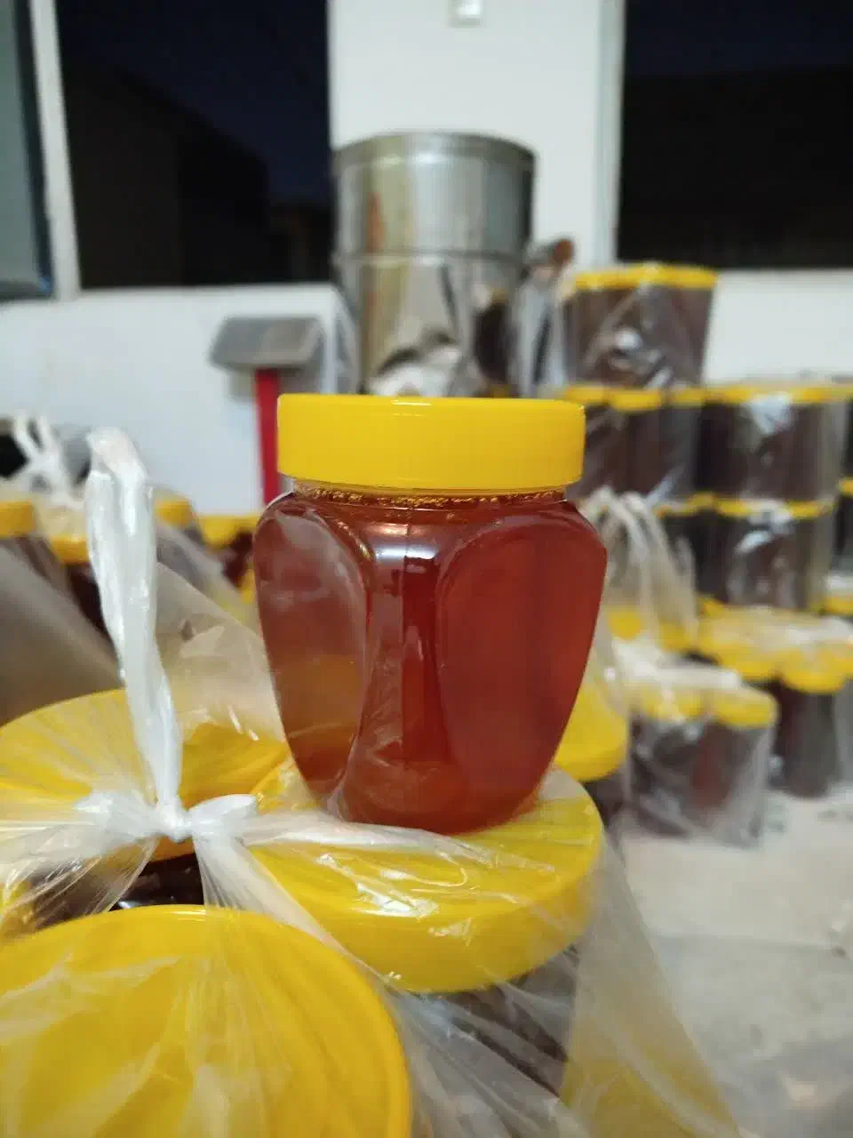 عسل خالص اردبیل با بهترین کیفیت و ارزان|خوردنی و آشامیدنی|قم, شهرک مهدیه|دیوار