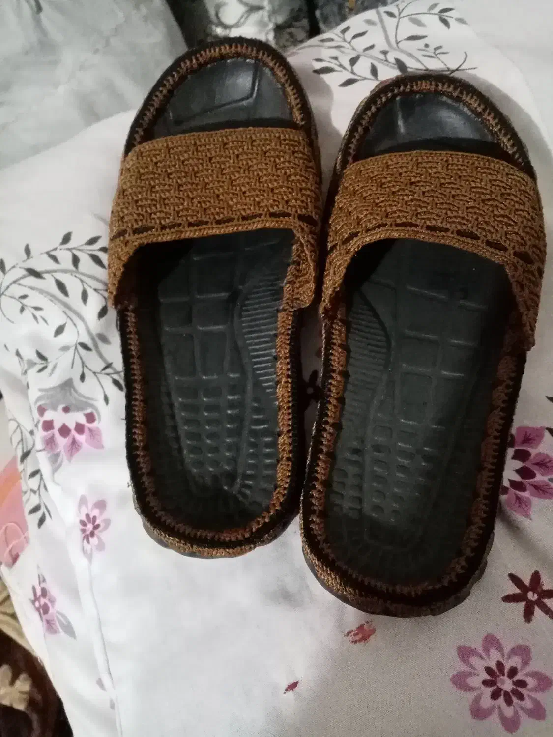 .دمپایی زندان بافت|کیف، کفش، کمربند|نجف‌آباد, گلدشت|دیوار