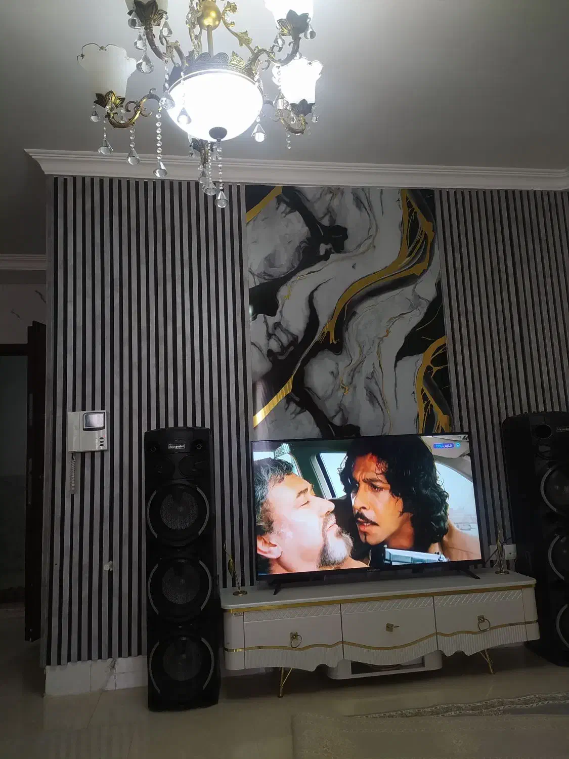 دکوراسیون داخلی هخامنش|خدمات پیشه و مهارت|اشتهارد, |دیوار