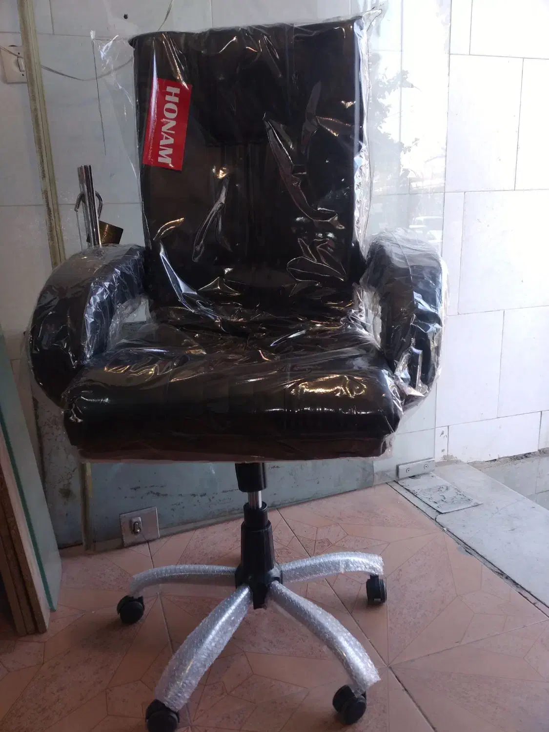 صندلی|دفتر کار|اصفهان, هفتون|دیوار