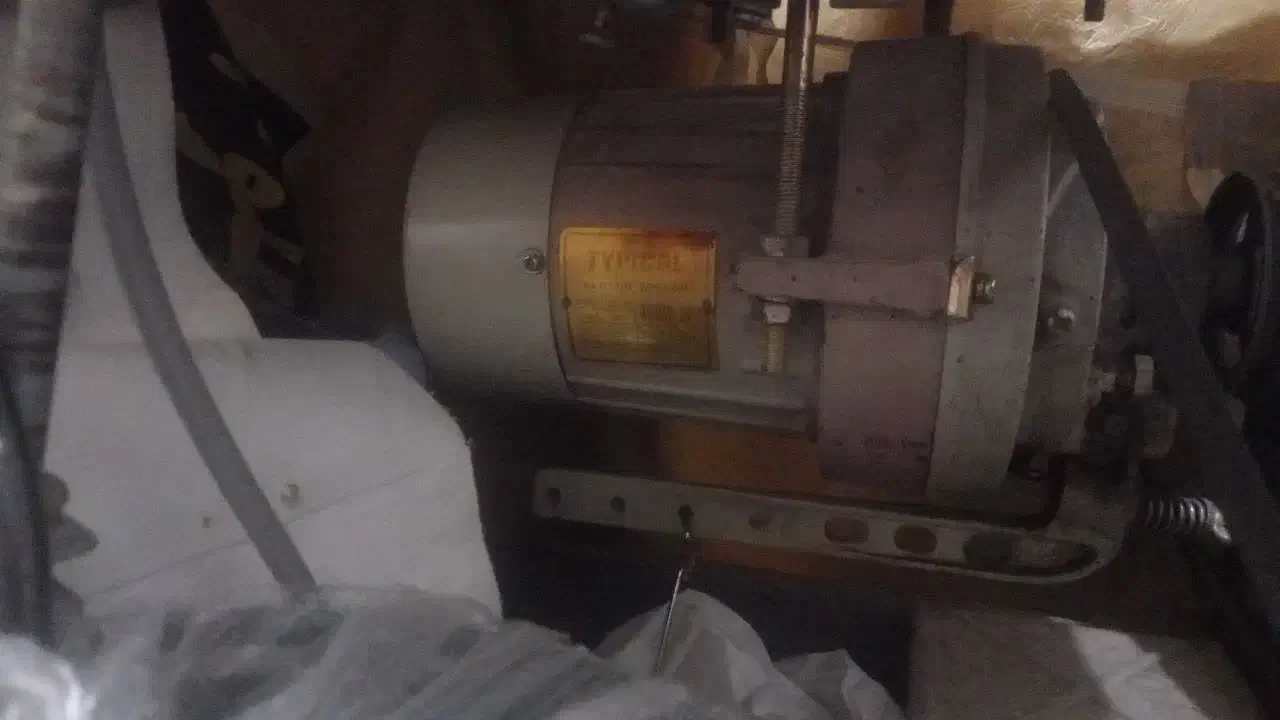 چرخ خیاطی|چرخ خیاطی و ریسندگی|خمینیشهر, |دیوار