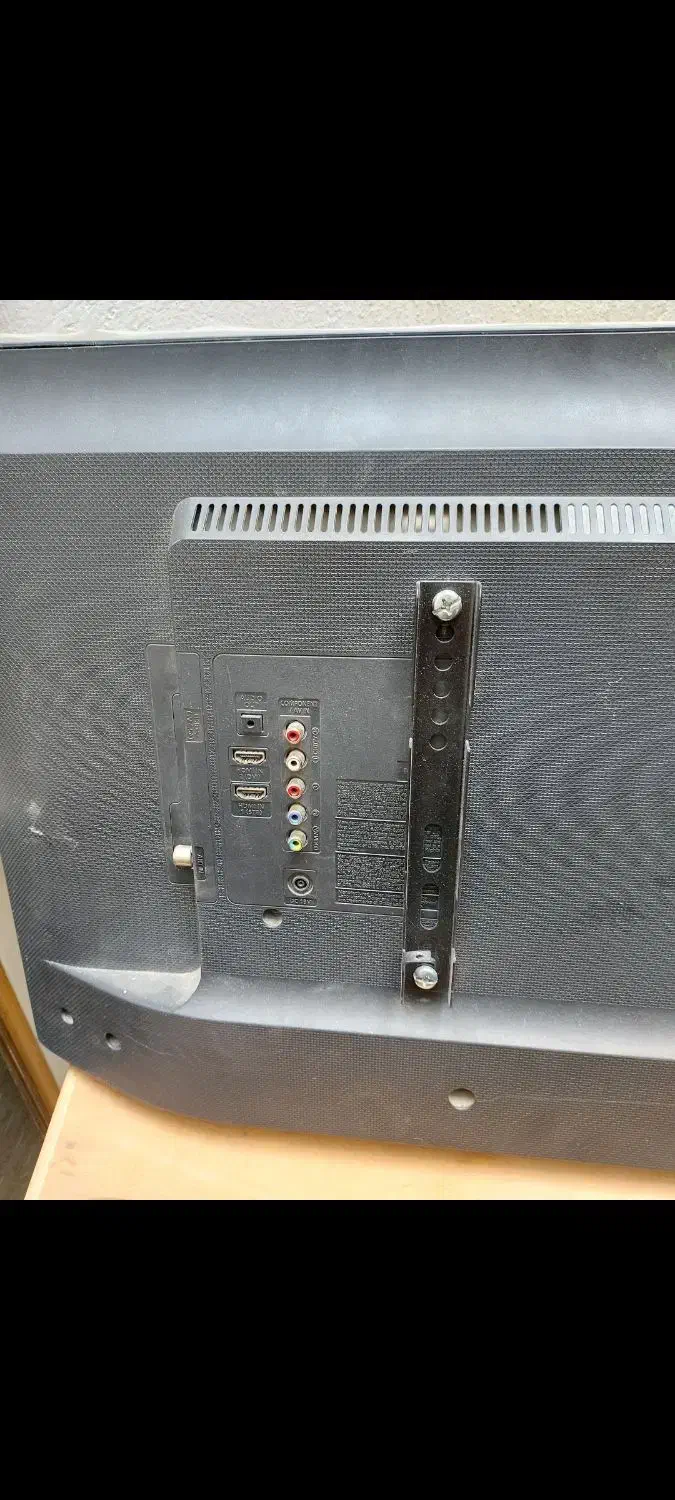 ال ای دی ۳۲ شکسته سامسونگ|تلویزیون و پروژکتور|اصفهان, گرکان|دیوار