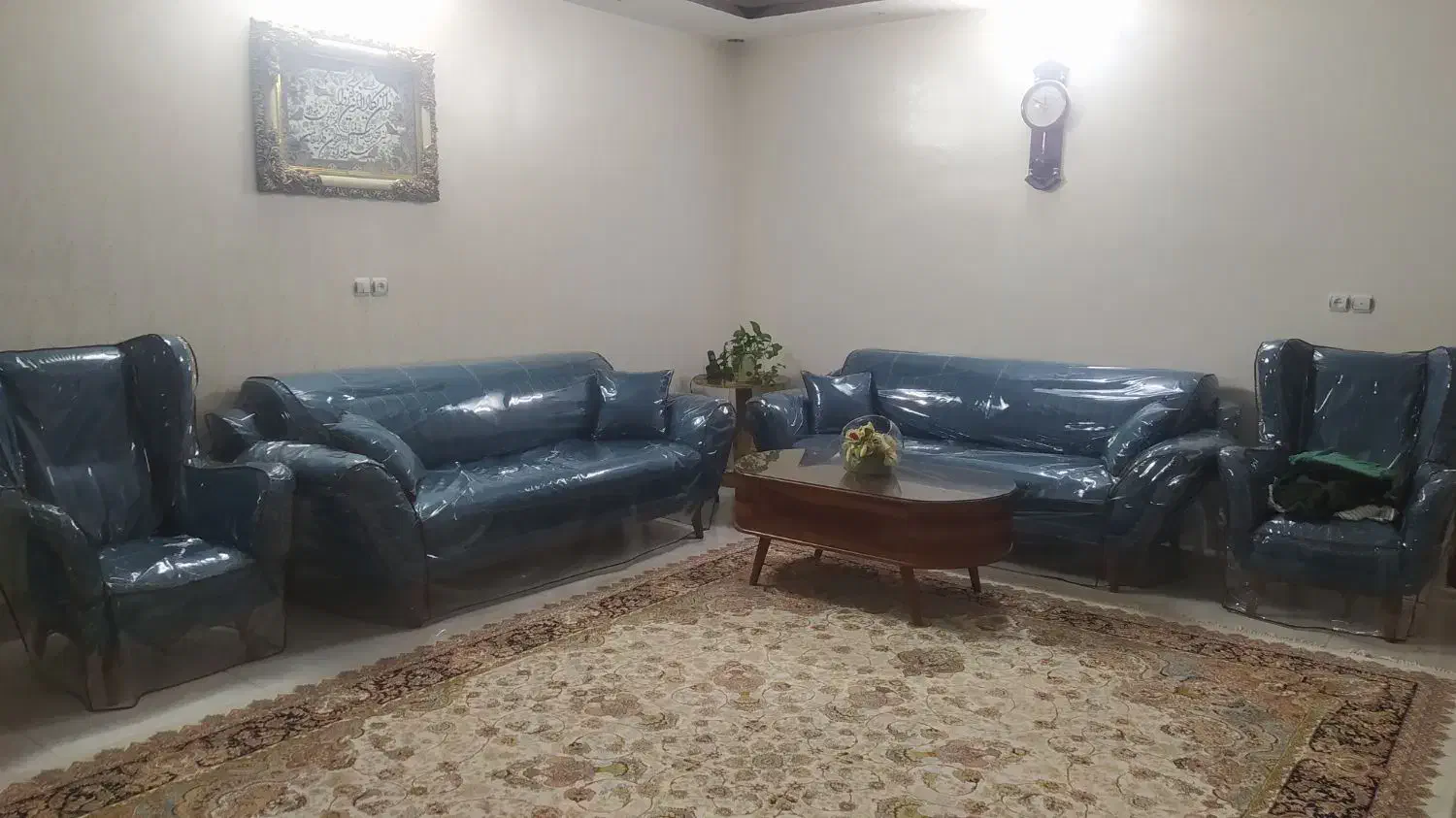 مبل هشت نفره کاملا نو|مبلمان خانگی و میز عسلی|اصفهان, شهرک ولیعصر|دیوار