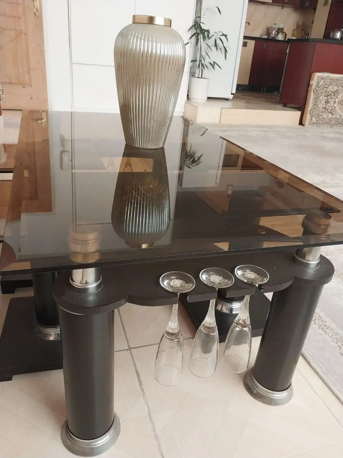 جلومبلی|مبلمان خانگی و میز عسلی|محمدشهر, محمدشهر|دیوار