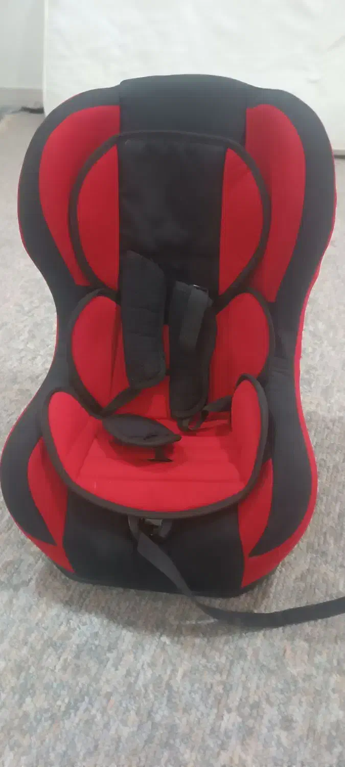 صندلی ماشین کودک|تخت و صندلی بچه|دوگنبدان, |دیوار