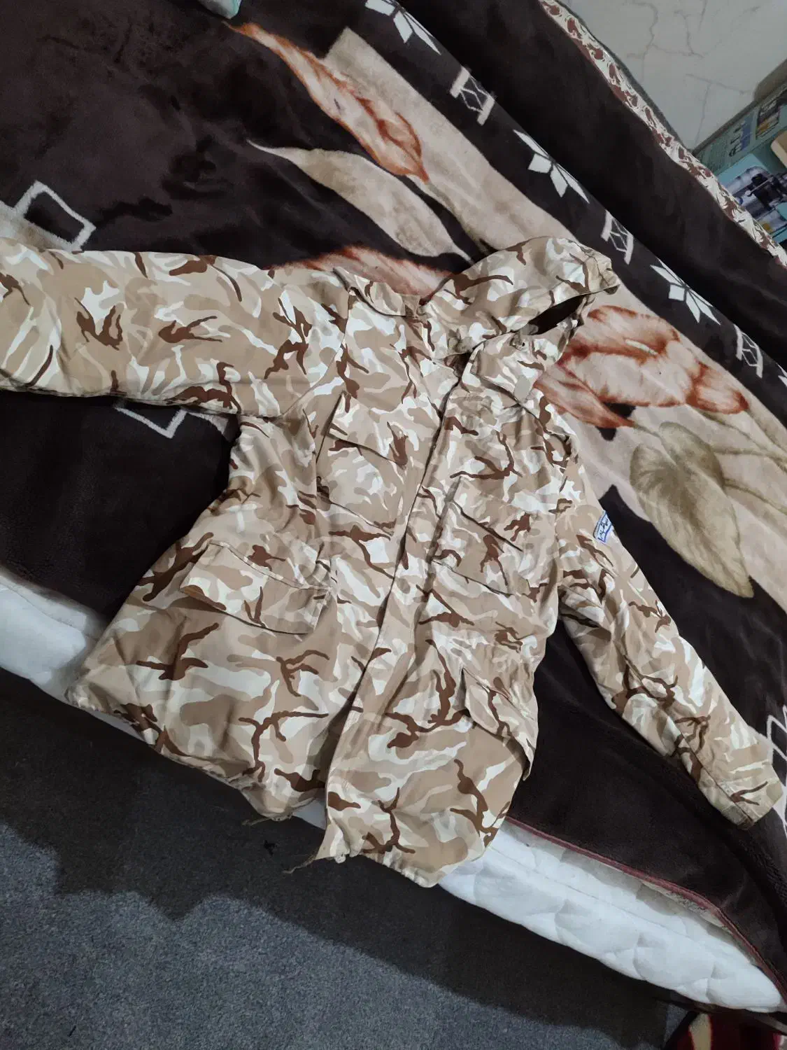 اورکُت برزنت|لباس|فسا, |دیوار