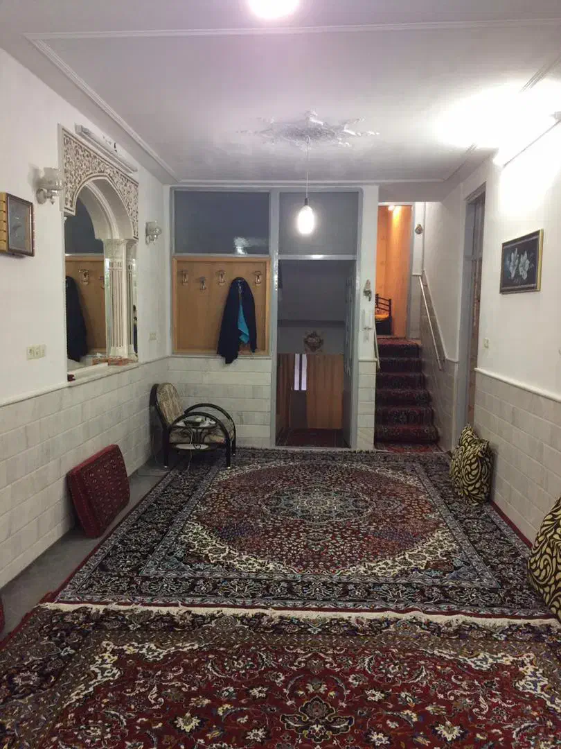 فروش منزل مسکونی دو بر  مناسب سکونت یا ساخت و ساز|فروش خانه و ویلا|قم, باسکول|دیوار