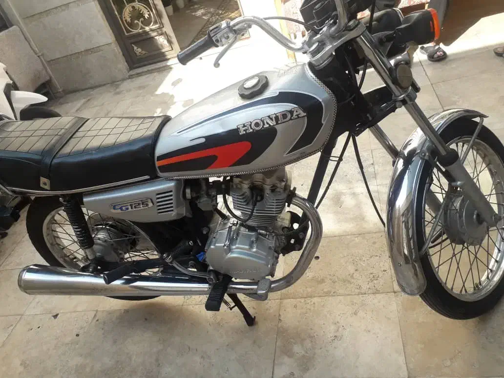 هوندا ۸۹ سالم و تمیز|موتورسیکلت|قم, مهدیه|دیوار