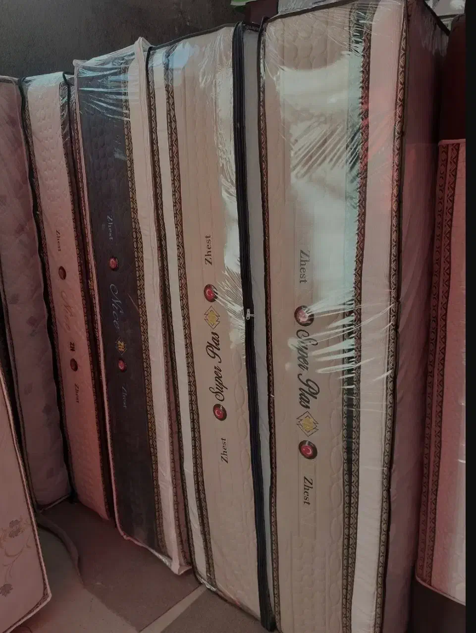 مدل ژست ثابت و بدون حرکت لرزش|تشک تختخواب|تهران, بهارستان|دیوار