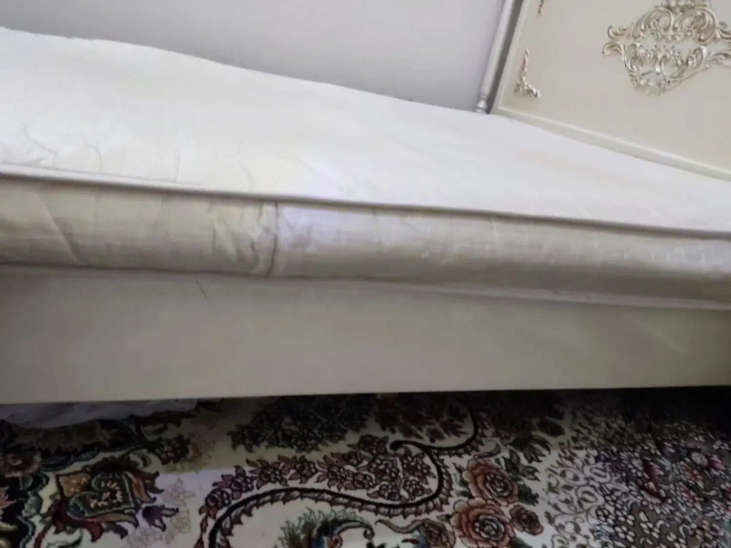 روتختی و تشک تخت|سرویس روتختی|مشهد, چهارچشمه|دیوار