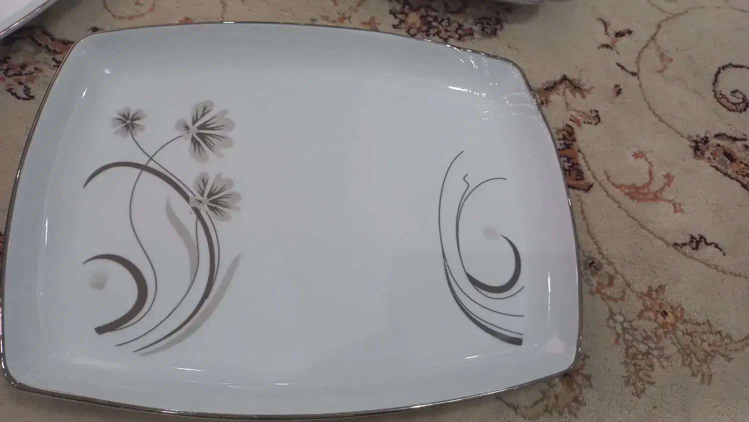 دیس چینی|ظروف سرو و پذیرایی|رشت, پاره بیجار|دیوار