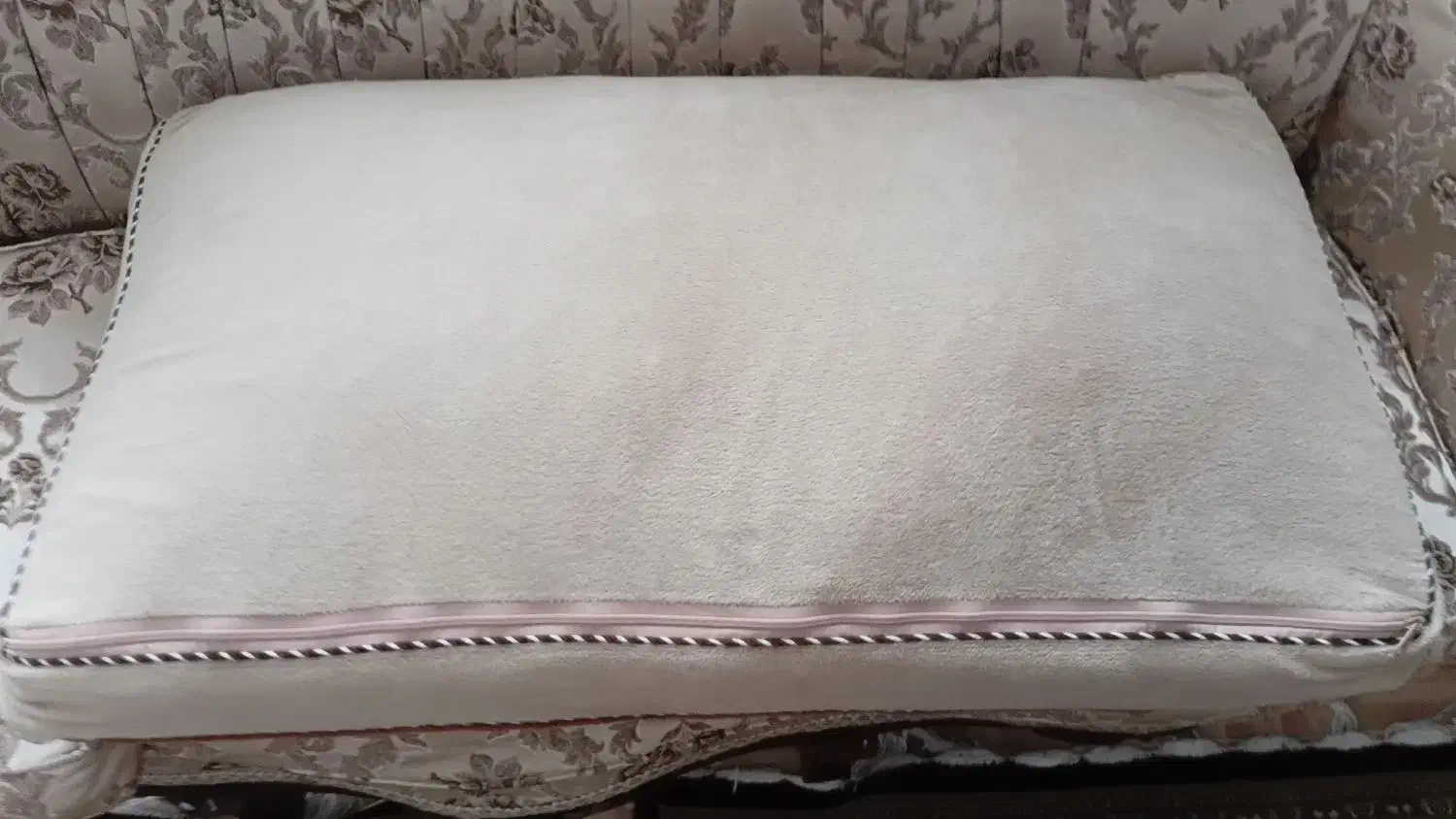 پشتی دوتا|پشتی|ارومیه, |دیوار