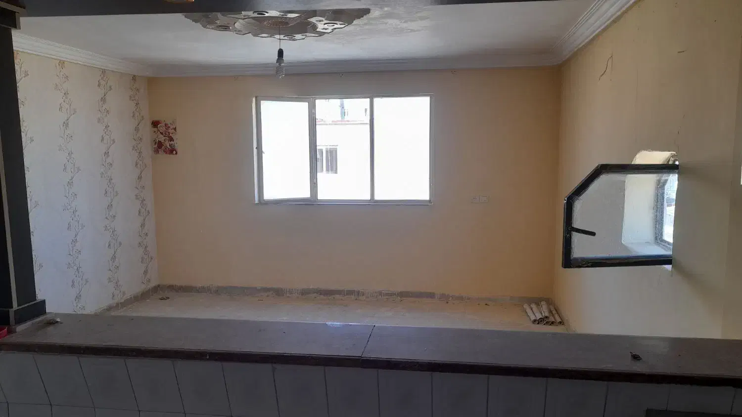 یک واحد آپارتمان مجتمع گلستان طبقه چهارم|فروش آپارتمان|خوی, |دیوار