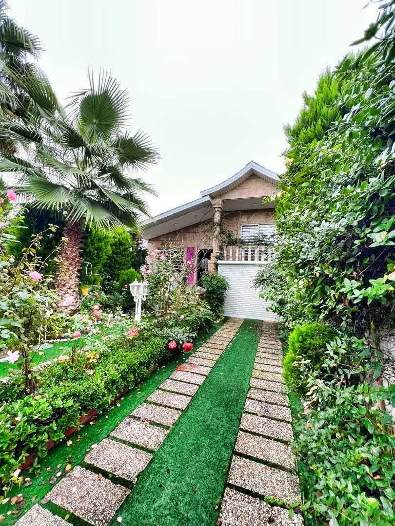 حس زندگی در این ویلا جریان دارد|فروش خانه و ویلا|امامزاده عبدالله, |دیوار